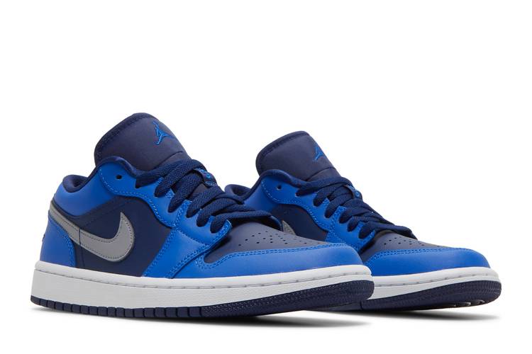 Air Jordan 1 Low Stealth Blue Void White Culture Circle