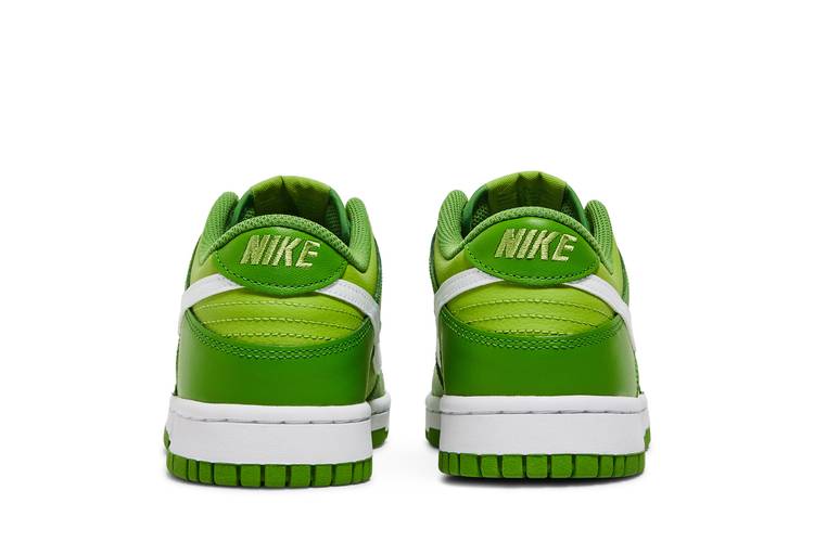 NIKE DUNK LOW GS hotsell 'CHLOROPHYLL'