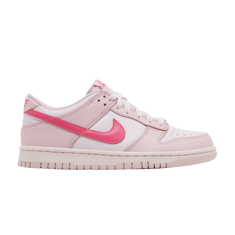 Nike Dunk Low Triple Pink