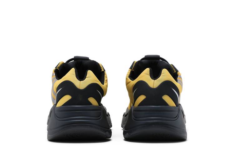 Get Lowest Prices For Jordans, Yeezys, Dunks, AirForce1s, Sneakers Across  All Resellers - Culture Circle